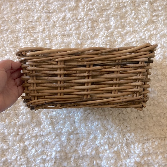 2 for $25 ✨ Thick Wicker Style Storage Basket - Picture 1 of 2